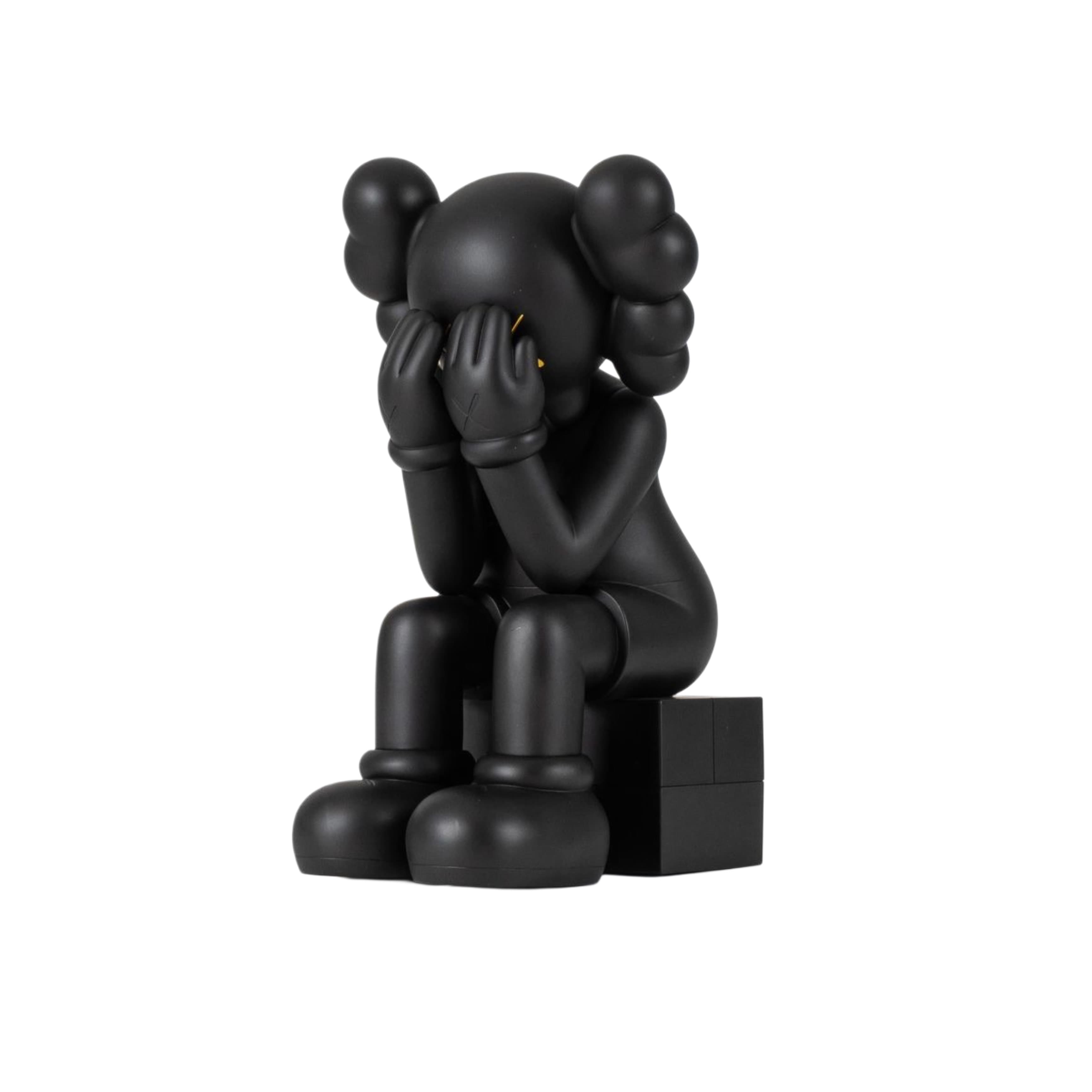Figurine Kaws noir (28 cm) vue 2